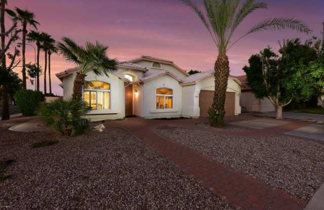 696 W MINTON Drive Gallery 2