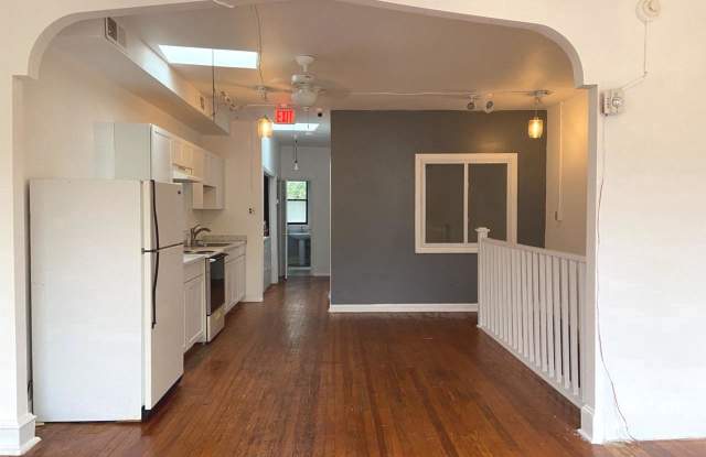 1047 W LANCASTER AVENUE Gallery 3
