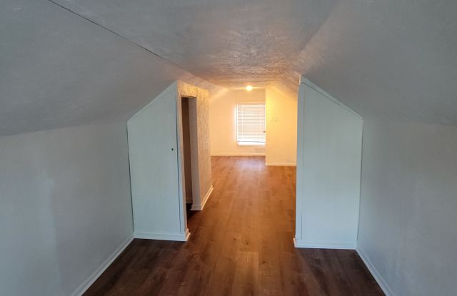 4015 Valley View Dr Gallery 4