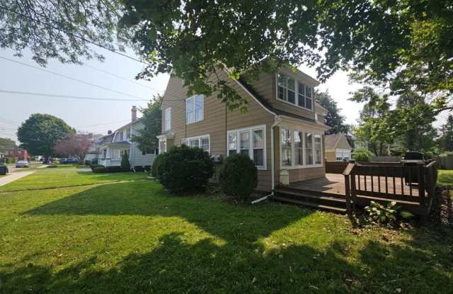 465 Beecher Street photos photos