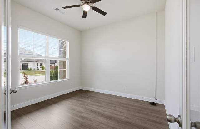 212 Lake Forest Trail Gallery 4