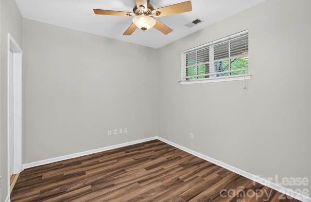 1508 Walnut View Drive Gallery 4