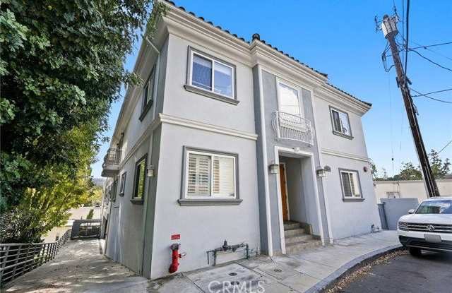11989 Laurelwood Drive Gallery 1