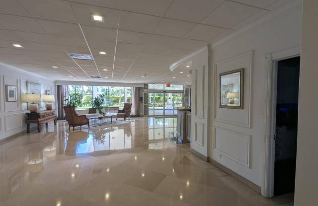 2121 N Ocean Boulevard Gallery 2