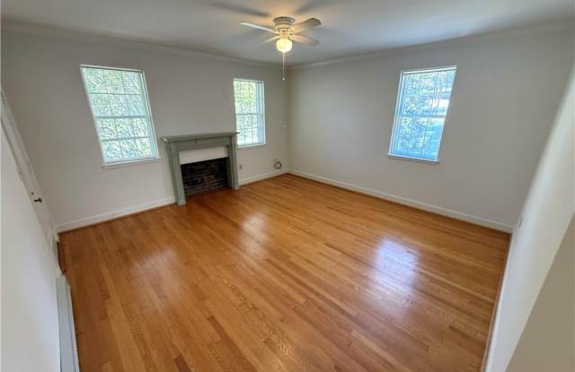 1306 Glade Street Gallery 4