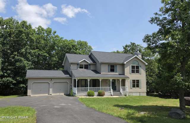 907 Thornberry Court Gallery 1