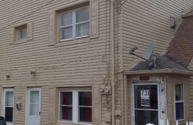 733 W 5th st - 733 West 5th Street, Hazleton, PA 18201