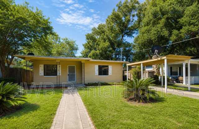 3232 Dellwood Ave photos photos