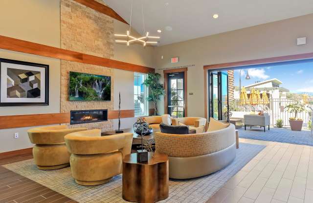Esencia Sur Apartment Homes Gallery 2