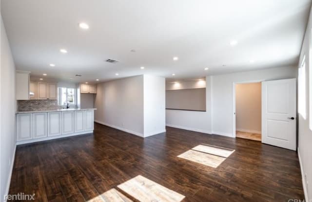 2910 12th Ave 1 - 2910 12th Avenue, Los Angeles, CA 90018