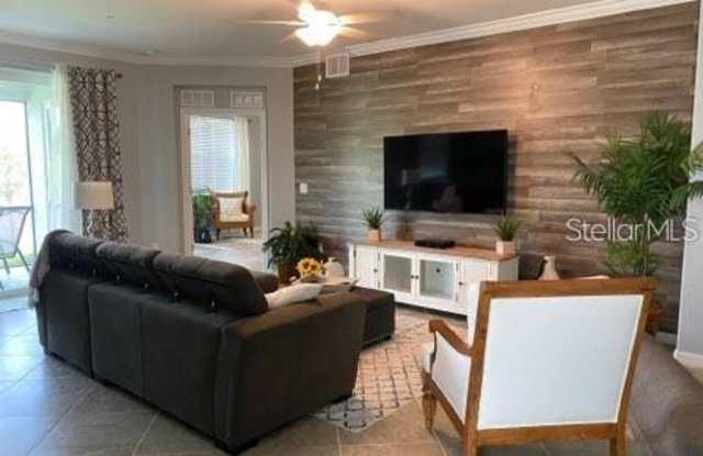 947 TIDEWATER SHORES LOOP Gallery 3