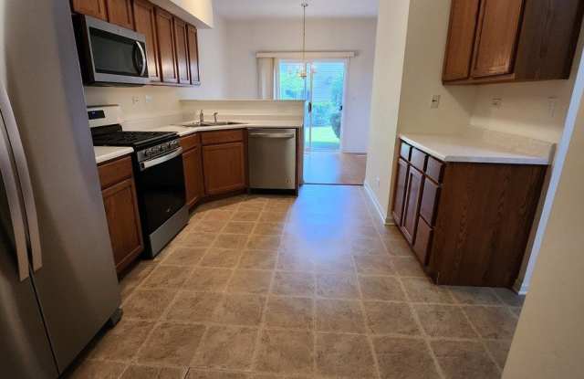 1016 Parkhill Circle Gallery 3