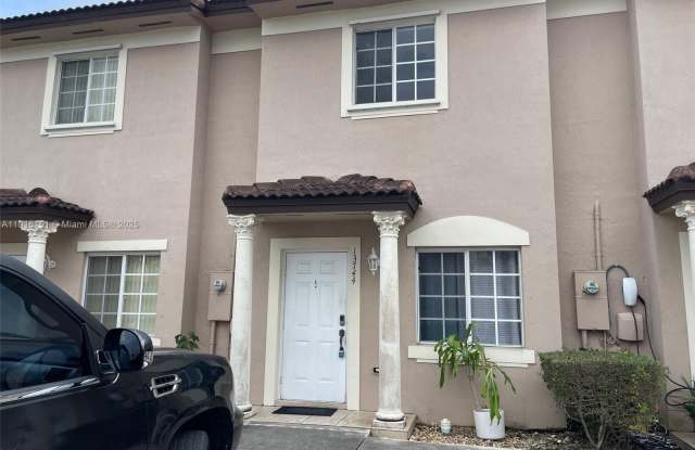 13744 SW 169 LN photos photos