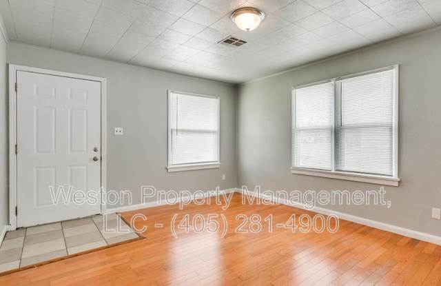 109 East Myrtle Drive Gallery 3