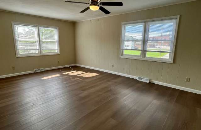 220 East Allen Street - C Gallery 1