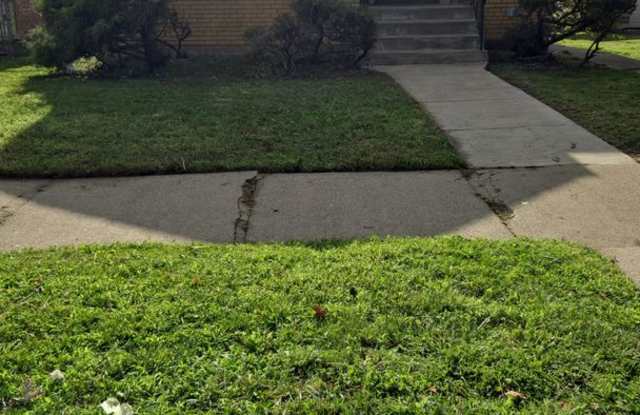 2 Bed 1 Bath Single Family House | Detached Garage | Vouchers accepted!! photos photos