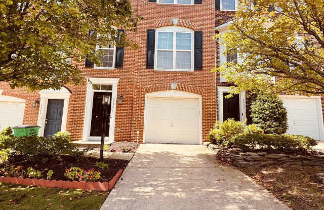 8936 SINGLELEAF Circle Gallery 1