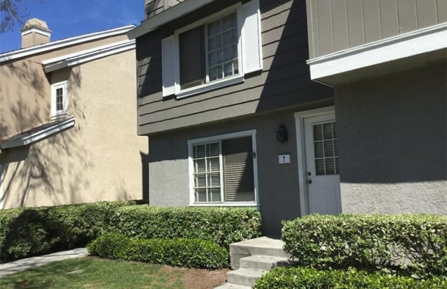 7 Thicket - 7 Thicket, Irvine, CA 92614
