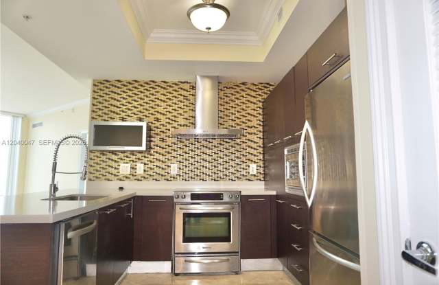 200 Sunny Isles Boulevard 21801, Sunny Isles Beach, FL 33160 - 4398 Gallery 1