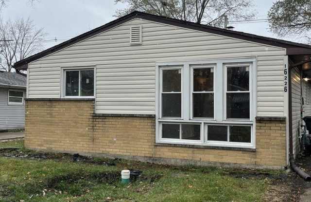16226 Ashland Avenue photos photos