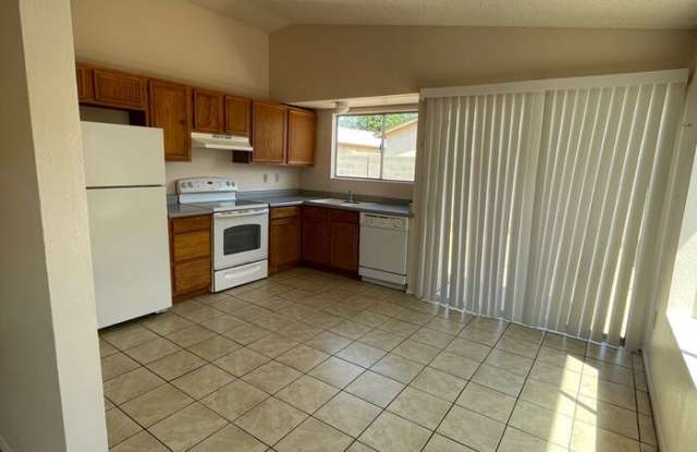 9514 West Garfield Street photos photos