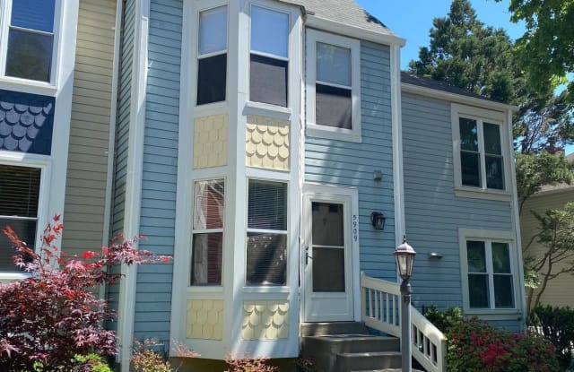5909 SIR CAMBRIDGE WAY - 5909 Sir Cambridge Way, Kingstowne, VA 22315