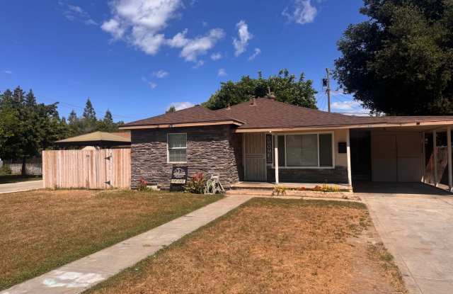 Beautifully Updated 4/2 in Old Fig photos photos