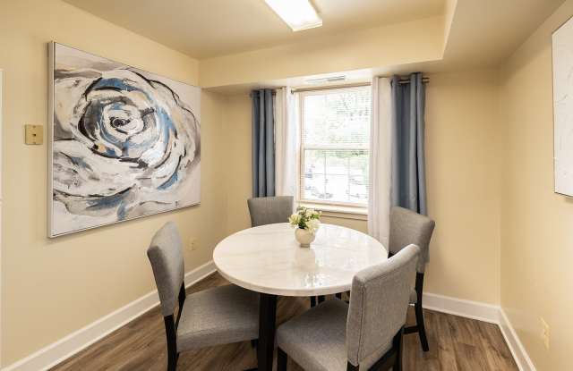 Woodridge Apartments Gallery 4