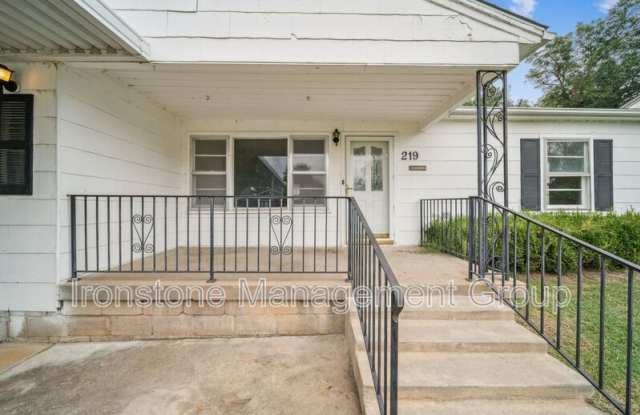 219 E 45th Court photos photos