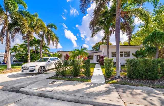 7525 Adventure Ave photos photos