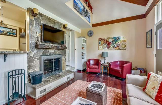Tahoe City, Dollar Hill Ski Lease with Loft photos photos
