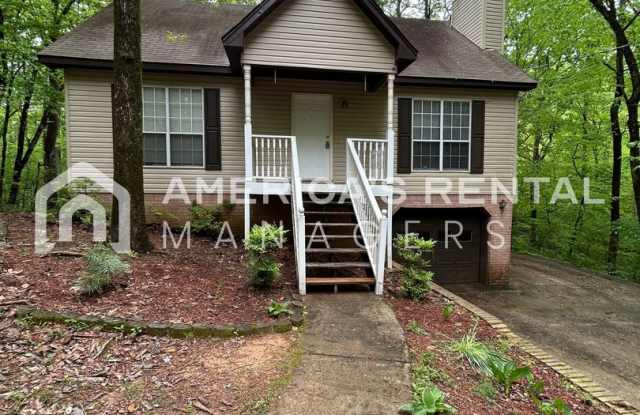 Home in Trussville!! SIGN A 13 MONTH LEASE BY 05/15/25 TO RECEIVE A $500 GIFT CARD UPON MOVE IN!! Available to View Now!!! photos photos