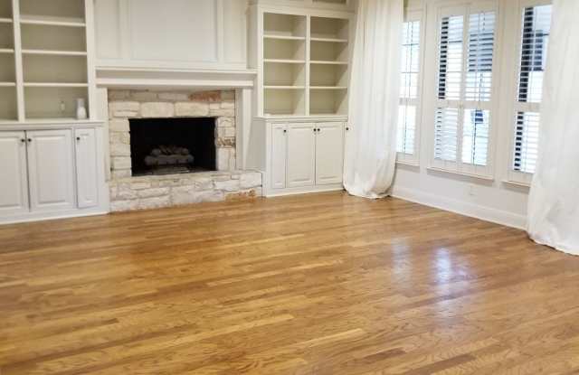 Stunning Home - North Cat Mountain - 4 bed, 2.5 bath, 2 car garage Gallery 4