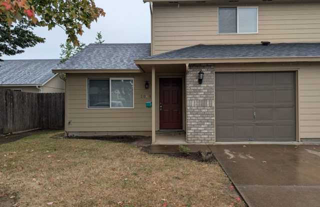 Nice 2bed/1.5 bath townhome- Great Springfield location! Gallery 1