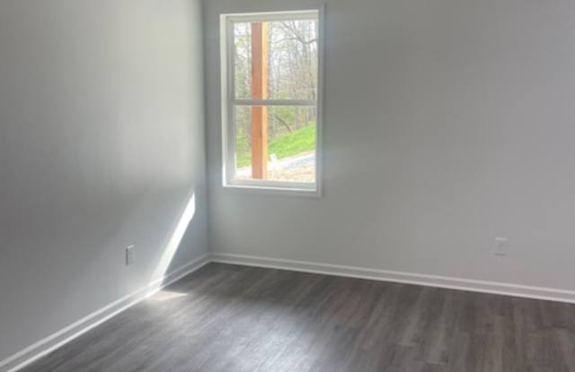 3022 Blue Springs Rd SE Unit 1 Gallery 4