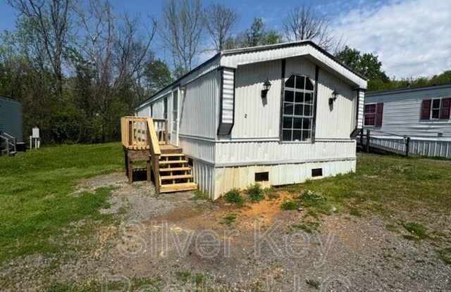 1019 S. Jackson St - 1019 South Jackson Street, Athens, TN 37303