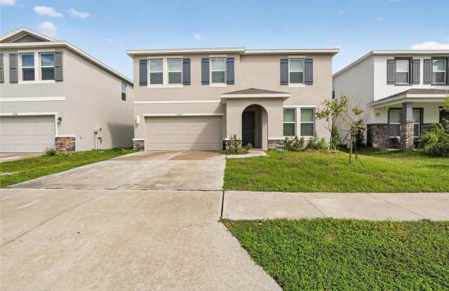 2546 WARREN ACRES Boulevard photos photos