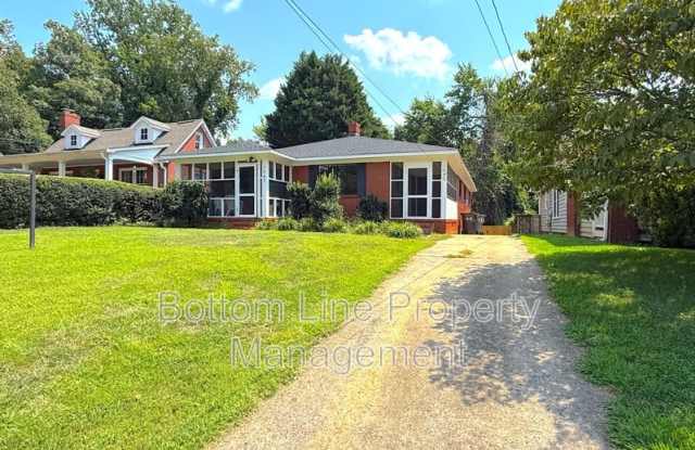 1945 Woodcrest Ave photos photos