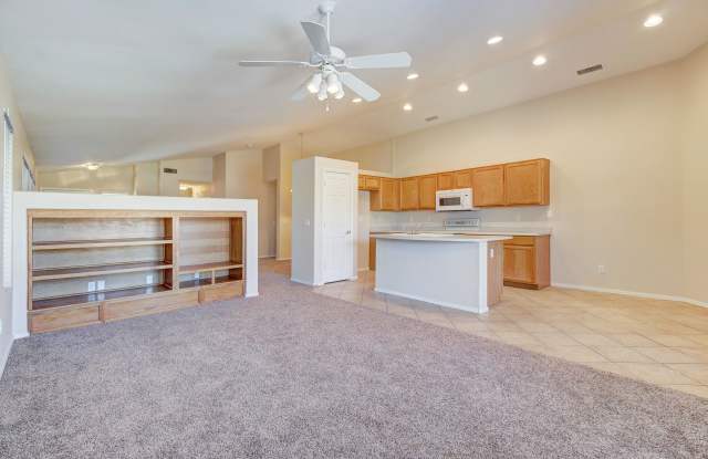 17582 W COYOTE TRAIL Drive - 17582 West Coyote Trail Drive, Goodyear, AZ 85338