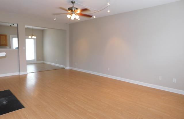 8337 Glenwood Springs Ct Gallery 2