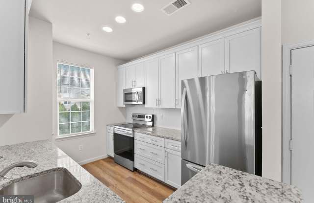 42470 PENNYROYAL Square unit: 204 photos photos 42470 PENNYROYAL Square unit: 204 photos photos