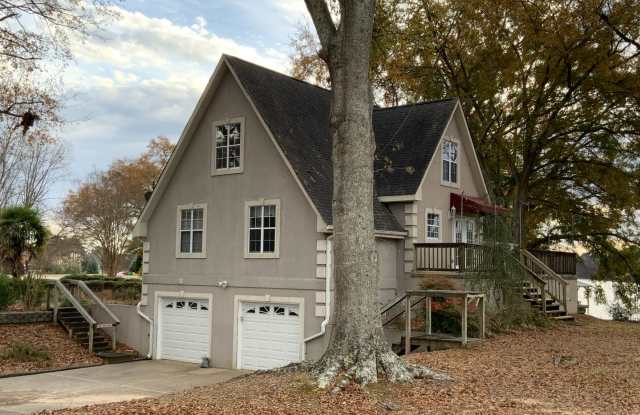 Coolant River Water Front 4 Bedrooms / 2 Full Bathrooms two Stories on Full Basement photos photos