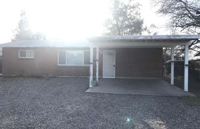 2503 North Euclid Avenue photos photos