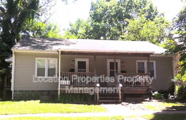 1012 Maine Street - 1012 Maine Street, Lawrence, KS 66044