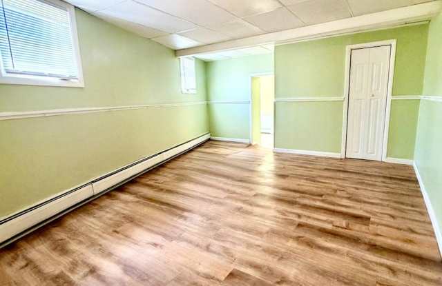 125 Ward Street Gallery 3