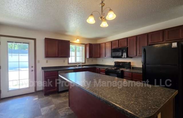 317 16th Street South - 5 Gallery 4