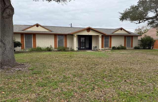 1833 Daly Drive - 1833 Daly Drive, Corpus Christi, TX 78412