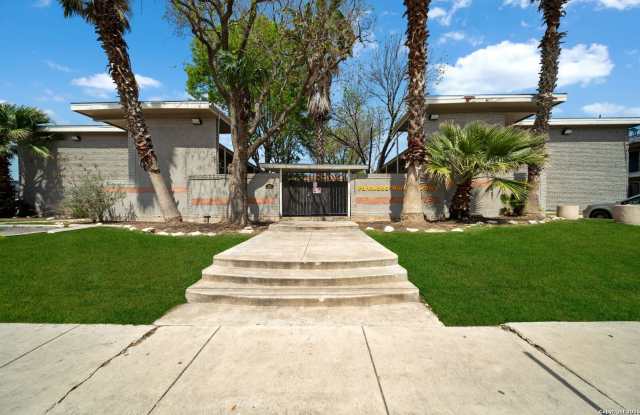 255 E RAMPART DR unit: 206 photos photos