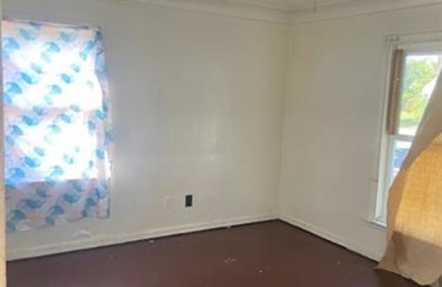 9962 EVERGREEN Avenue Gallery 3