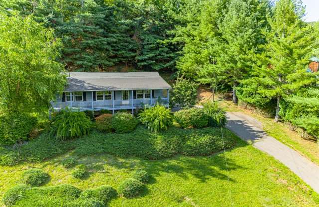 3 Bed/2 Bath House in West Jefferson! photos photos 3 Bed/2 Bath House in West Jefferson! photos photos